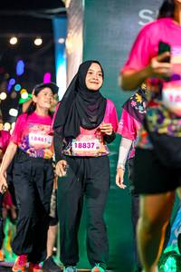 BIB: 18461, 18837
                            <button type="button" onclick="openModal(24689021)" class="btn btn-primary btn-sm float-right btn-popup" data-toggle="modal" data-target=".modal-high-quality">
                        <i class="fas fa-shopping-cart"></i> Add to Cart
                    </button>
                                            <button type="button" onclick="isThisMe(24689021, true)" class="btn btn-success btn-sm float-right btn-popup btn-isme hidden" data-toggle="tooltip" data-placement="bottom" title="นี่คือรูปของคุณใช่ไหม คลิกที่นี่เพื่อเอาเข้าอัลบั้ม">
                        <i class="fas fa-plus"></i> Add to album
                    </button>
                    <button type="button" onclick="isThisMe(24689021, false)" class="btn btn-warning btn-sm float-right btn-popup btn-isnotme hidden">
                        <i class="fas fa-ban"></i> Remove from album
                    </button>